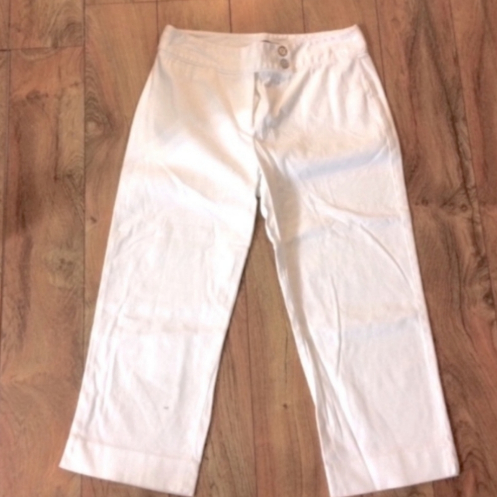 Rafaella White Capris - Picture 2 of 2